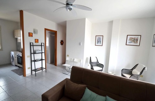 San Foca Apartment | Charming Holiday Home Near The Beach With A Terrace, Parking Available, Pets