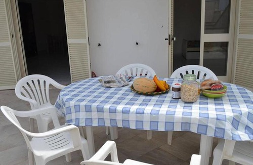 San Foca Apartment | Charming Holiday Home Near The Beach With A Terrace, Parking Available, Pets