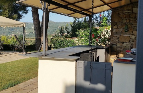 Monade Santa Lucia Villa | Charming Italian villa surrounded by olive and pine trees - Panoramic bay view