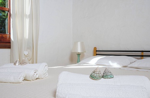 Pittulongu House | Charming Vacation Home “Villa Mare Rocce” with Garden & Terrace, Parking, Pets not allowed