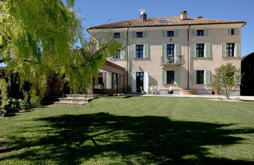 Montiglio Monferrato Villa | Charming Villa in Monferrato Hills
