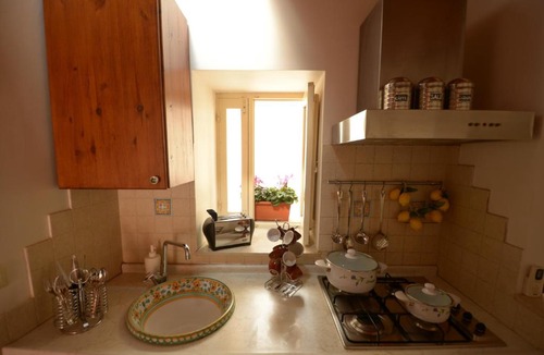 Modica House | Chocolate house