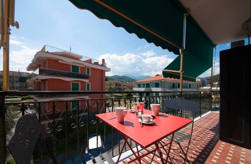 Pietra Ligure Apartment | Cipriani 5A - 2-4 people 100 meters from the sea