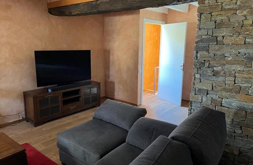 Castellfollit de la Roca Apartment | COMANEGRA