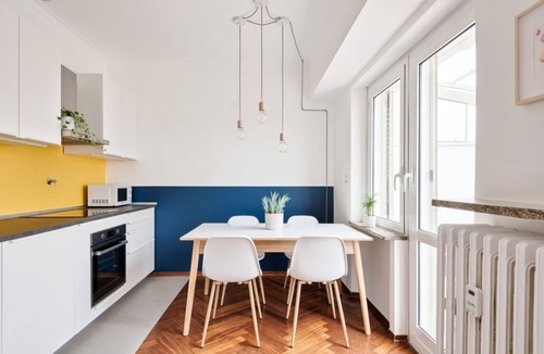 Lingotto Apartment | Comfortable attic apartment with a large furnished terrace is perfect for 3 people, it is located a few meters from the Carducci metro station. We are also a stone's throw from the hospitals (CTO, Molinette, Cellini) and the Parco del Valentino and it is