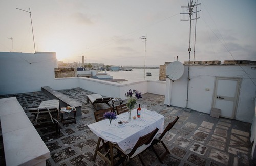 Centro Storico Apartment | Comforting apartment with splendid sight sea and balcony