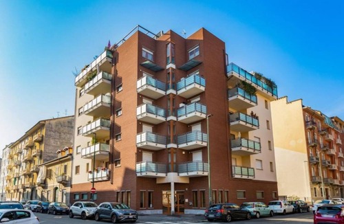 Parella Apartment | Comfy cozy apartment close to Metro