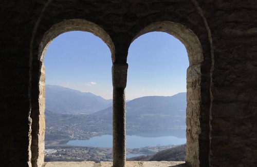 Albate Apartment | COMO LAKE - SUNRISE - ECO FLAT IN A VILLA