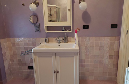 Airasca Apartment | Cornflower: Beautiful accommodation located on the second floor of a small apartment building