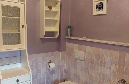 Airasca Apartment | Cornflower: Beautiful accommodation located on the second floor of a small apartment building