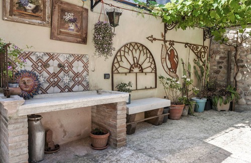Castelnuovo del Garda Apartment | Corte Monteleone - Family Suite