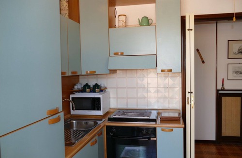 Lavina Apartment | Cosy apartment for 5 guests with A/C, WIFI, balcony and pets allowed