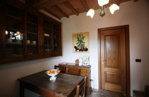 Greve in Chianti Apartment | Cosy apartment for 5 guests with pool, WIFI, TV and pets allowed, close to Greve In Chianti