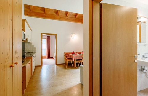 Solda Apartment | Cosy apartment for 4 people with WIFI, TV, terrace, pets allowed and panoramic view