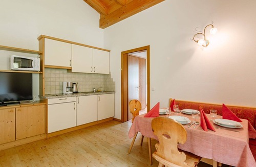 Solda Apartment | Cosy apartment for 4 people with WIFI, TV, terrace, pets allowed and panoramic view