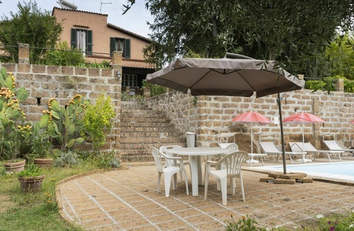 Corchiano Apartment | Cosy apartment for 8 guests with pool, WIFI, TV, patio and pets allowed
