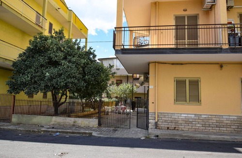 Villapiana Lido Apartment | Cosy apartment for 6 people with A/C, TV and pets allowed