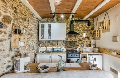 Susqueda Cottage | Cottage 'El Graner' with Mountain View, Private Garden and Wi-Fi