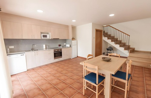 La Vall de Bianya Cottage | Cottage 'La Cabanya Planella' with Mountain View, Private Terrace and Wi-Fi