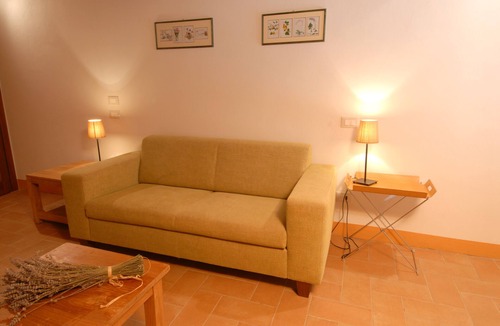Fratta House | Countess Miriam Angelica Apartment