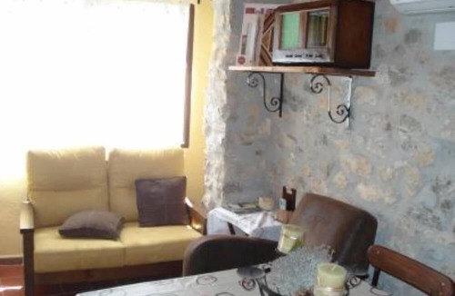 Pauls Cottage | Country Cottage/Gite - Paüls