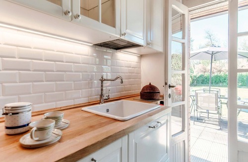 Capiago Intimiano Apartment | Country House Montorfano