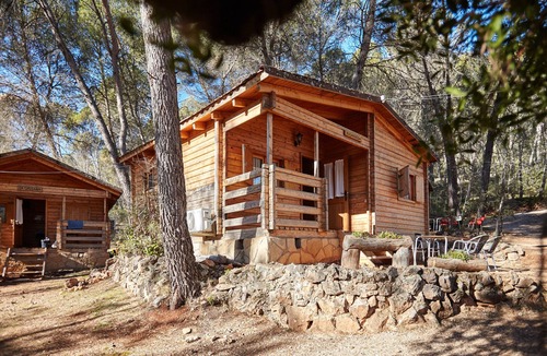 Hornos House | Country House 'Cabaña 1' with Mountain View, Shared Pool and Air Conditioning