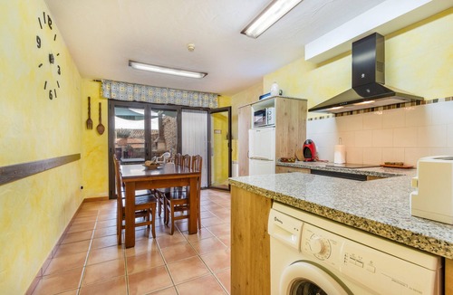 Osso de Sio House | Country House 'Cal Emilia' with Private Terrace, Wi-Fi and Air Conditioning