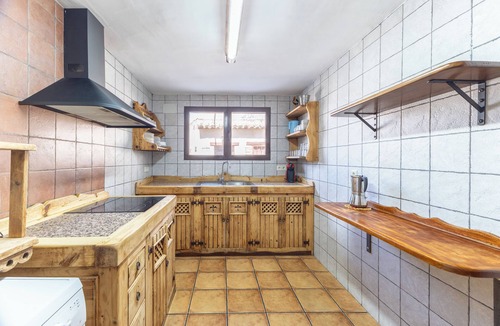 Galvez House | Country House 'Callejón Del Pozo 2' with Shared Pool, Wi-Fi and Air Conditioning