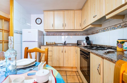 Culla House | Country House 'Casa Lino' with Mountain View, Private Terrace and Wi-Fi