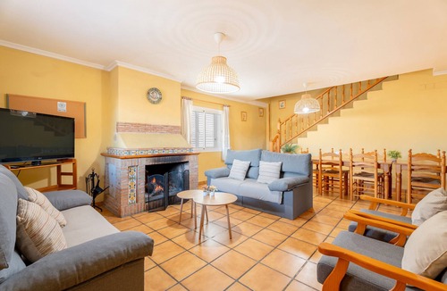 Chera House | Country House 'Casona Y Posada' with Mountain View, Wi-Fi and Air Conditioning