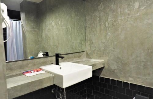 Pratunam Hostel | COZ Ratchathewi