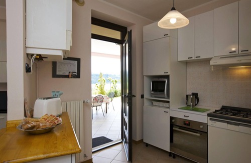 Orta San Giulio Apartment | Cozy 3½-room apartment with 2 bathrooms and beautiful lake view