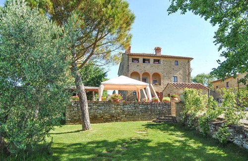 Ponte Buriano Apartment | Cozy apartment in Ponte alla Chiassa AR