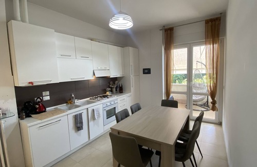 Bastia Umbra Apartment | Cozy Apartment Assisi