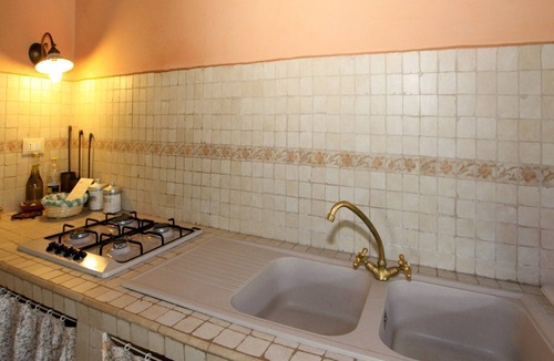 Abbateggio Cottage | Cozy Cottage in Abbateggio with Garden
