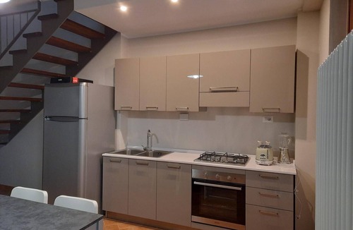 Neive House | Cozy vacation home for 10 people