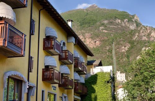 Pont-Saint-Martin Hotel | Crabun Hotel