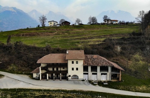Belluno Apartment | Cyclamen - Room in nature with private bathroom