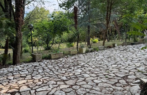 Vinchiaturo Villa | Daphne Estate