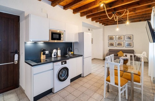 San Francisco-Ribera Apartment | Delightful Apartment Steps from Cordoba's Wonders