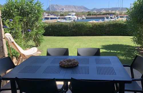 Puntaldia House | DELIGHTFUL COTTAGE WITHIN WALKING DISTANCE OF THE WHITE BEACHES OF SARDINIA