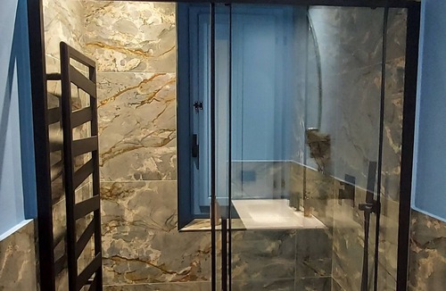 Avellino Apartment | Deluxe Suite con Terrazzo a due Passi dal Corso Vittorio Emanuele