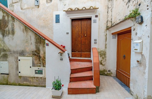 Minori House | Dependance Rosetta Sea View Bedroom with French Balcony Free Wifi Air Condition