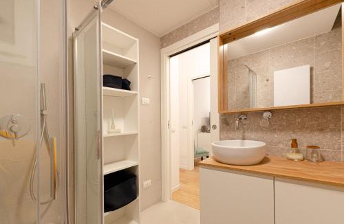 Guastalla Apartment | Design Apartment - Porta Romana - Duomo