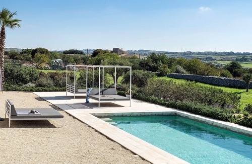 Monterosso Almo Villa | Designer country villa with pool in Ragusa, Sicily