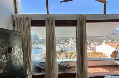 Cadaques House | Designer house with parking and panoramic views