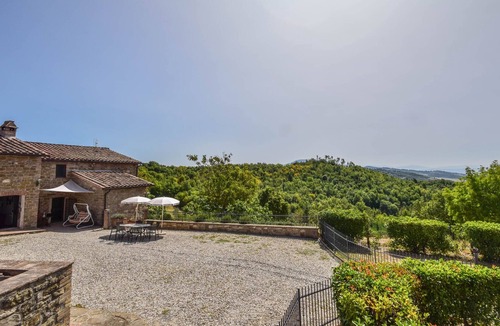 Lidarno Villa | Detached house with private pool 20km from Perugia. Quiet area, panoramic views.