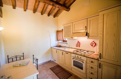 Penna in Teverina Villa | Detached villa with private/fenced pool 1km from village, for up to 19 persons