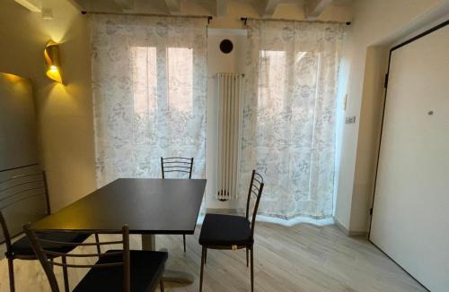 Bonate Sotto Apartment | Dimora San Giulio